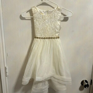 Beautiful Little Girls Formal Off White Dress Size 6X Beaded‎ Belt Layered Skirt